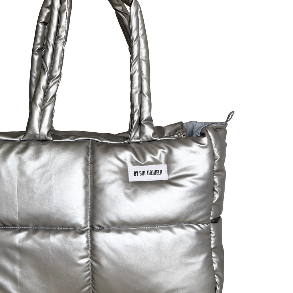 Maxi Bag Cuerina Plateada