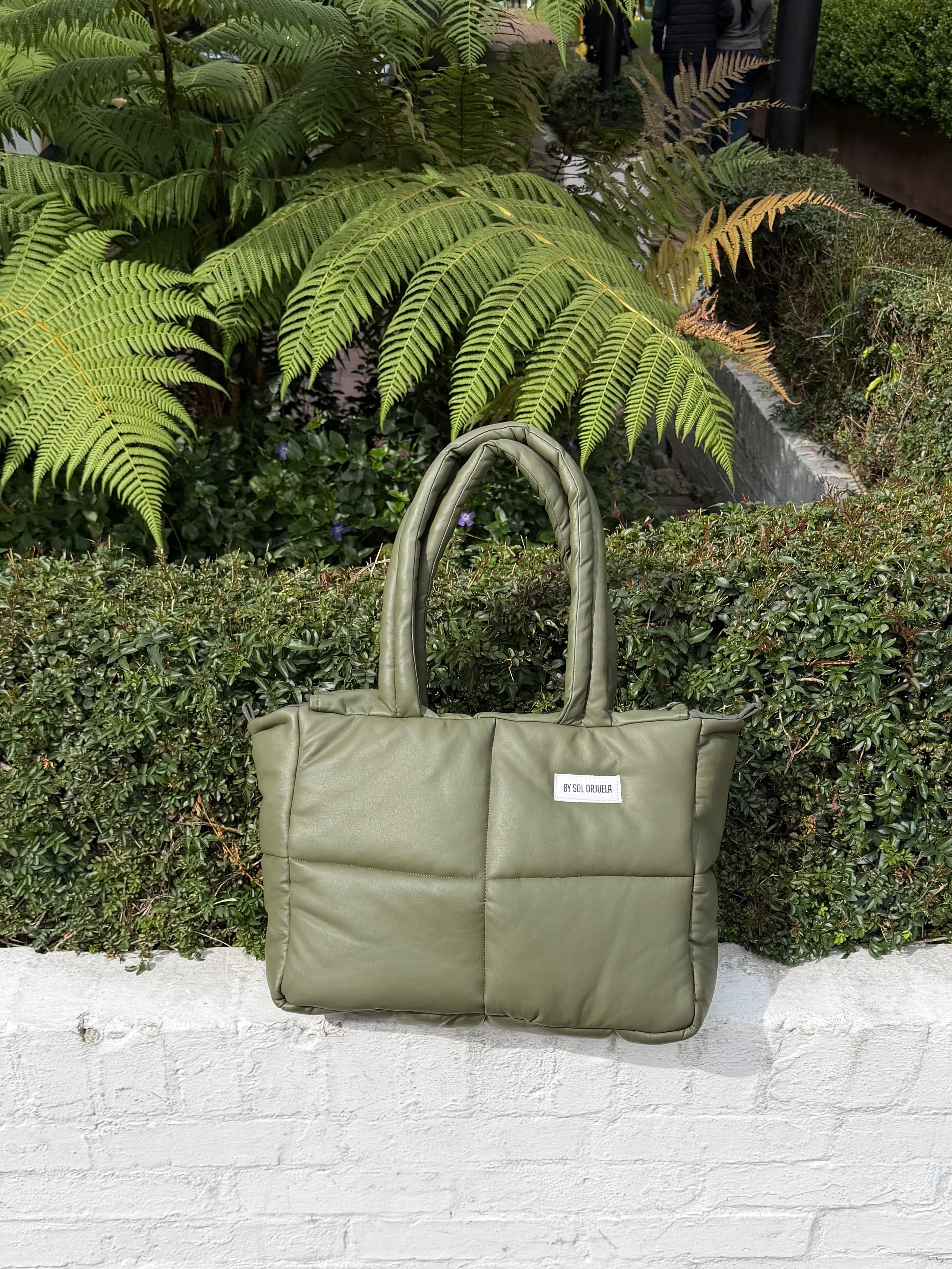 Maxi Bag cuerina verde oliva